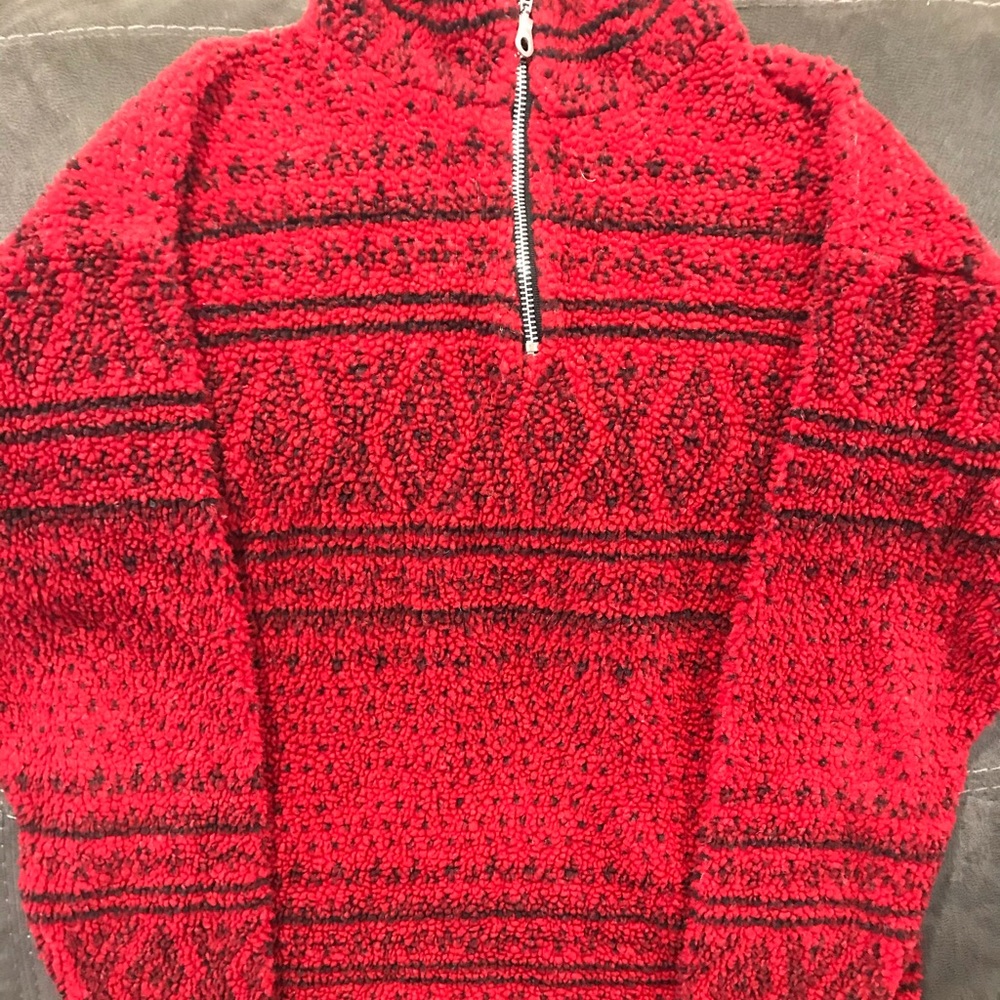 Sherpa Pullover Size Medium Brand Pallmetto’s